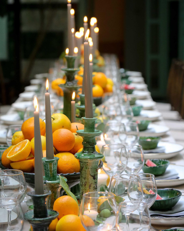decoração de casamento só com velas, decoração de casamento com velas, velas decorativas, castiçal, velas coloridas