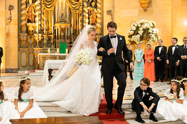 casamento de Helena Silvarolli, cerimônia na igreja, Basílica Nossa Senhora do Carmo