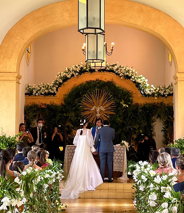 casamento de Lu Tranchesi, casamento de Lu Tranchesi e Rafael Luzzi, casamento no campo, casamento em casa, casamento na igreja, altar
