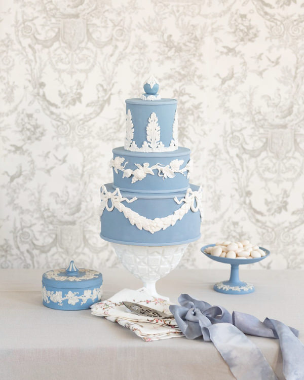 Tendência de bolo de casamento 2022, bolo de casamento, Wedgwood Jasperware, Decoração de bolo de casamento, 
