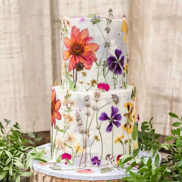 Tendência de bolo de casamento 2022, bolo de casamento, Decoração de bolo de casamento, pressed flowers, flores prensadas