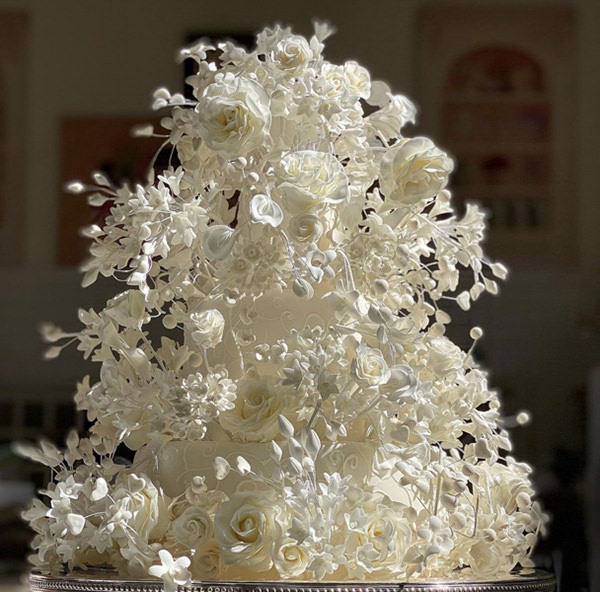 Tendência de bolo de casamento 2022, bolo de casamento, Decoração de bolo de casamento, flores 3d