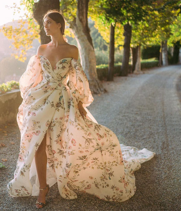 Vestido de noiva 2022, tendência vestido de noiva, vestido com estampa floral