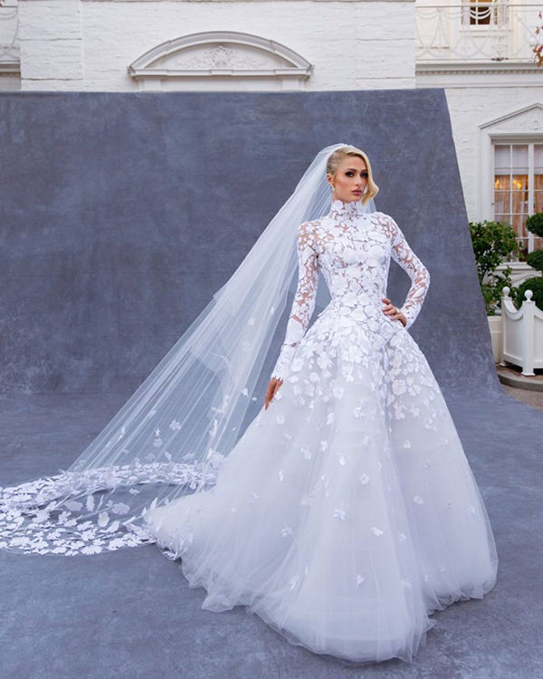 Vestido de noiva 2022, tendência vestido de noiva, paris hilton, vestido de noiva paris hilton