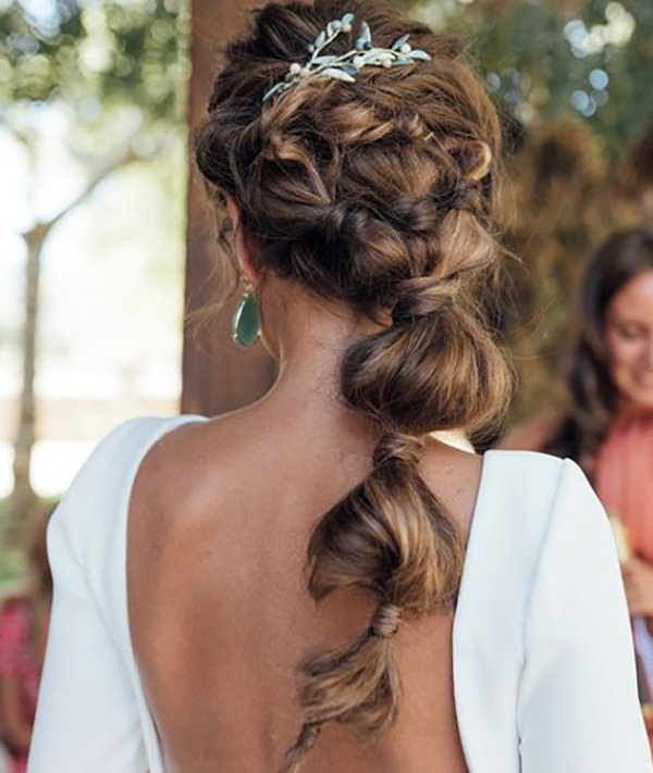 Acessórios para noiva, 7 tendências para usar este ano, penteado de noiva, bubble ponytail, Penteado bolha, rabo de cavalo em gomos, tiered ponytail 