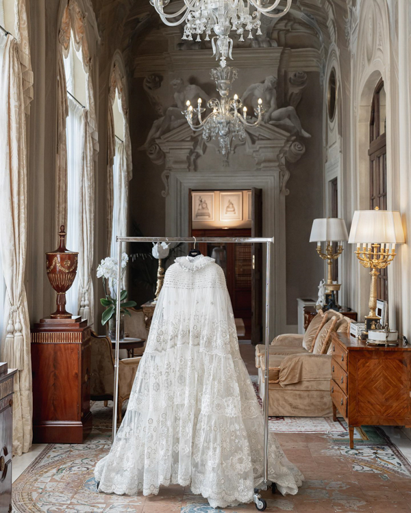 casamento de Lala Rudge na Itália, Firenze, segundo casamento Lala Rudge, destination wedding, vestido de noiva de renda, beleza da noiva, penteado de noiva, capa 