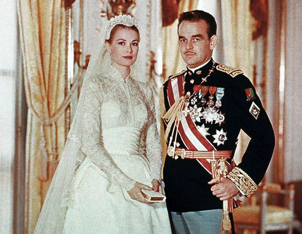 bolo de casamento, bolo de casamento da realeza, bolo branco, casamento da real, casamento da realeza, Grace Kelly, Príncipe Rainier III ,