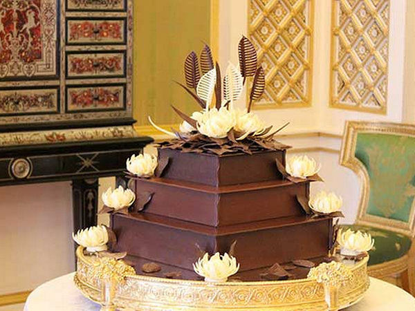bolo de casamento, bolo de casamento da realeza, bolo branco, casamento da real, casamento da realeza, Kate Middleton, Príncipe William, duquesa de Cambridge, flores de açúcar, bolo de chocolate, chocolate tiffin