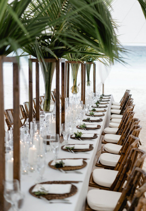 decoração de casamento greenery, decoração de casamento botânica, decoração de casamento com folhagem, decoração de casamento verde, arranjo de centro de mesa, arranjo alto