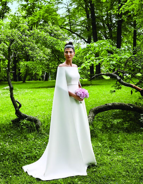 vestido de noiva Valentino, vestido ombro a ombro, vestido de noiva alta costura, vestido de noiva, vestido de noiva com capa, Giovanna Battaglia