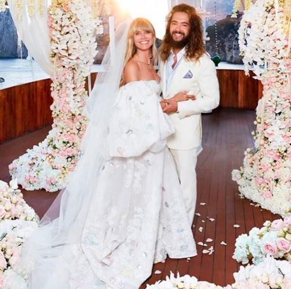 vestido de noiva Valentino, vestido de noiva alta costura, vestido de noiva, vestido de noiva de renda, Heidi Klum