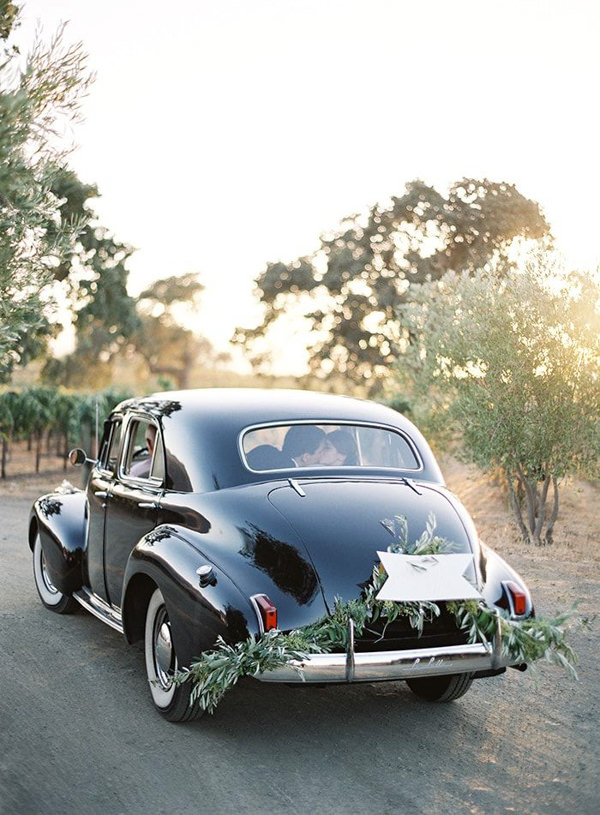 decoração de casamento greenery, decoração de casamento botânica, decoração de casamento com folhagem, decoração de casamento verde, carro dos noivos, carro decorado