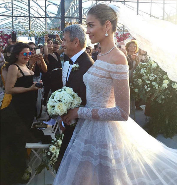 vestido de noiva Valentino, vestido de noiva alta costura, vestido de noiva, vestido de noiva de renda, Ana Beatriz Barros, vestido de manga longa