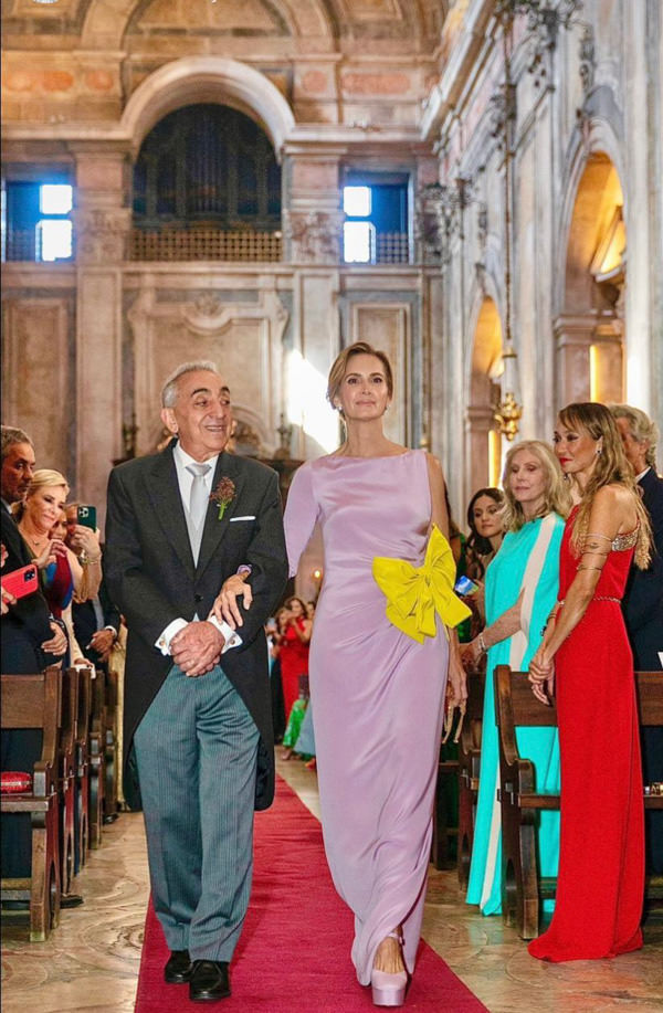 Gracinha Carvalho, mãe da noiva Bia Carvalho