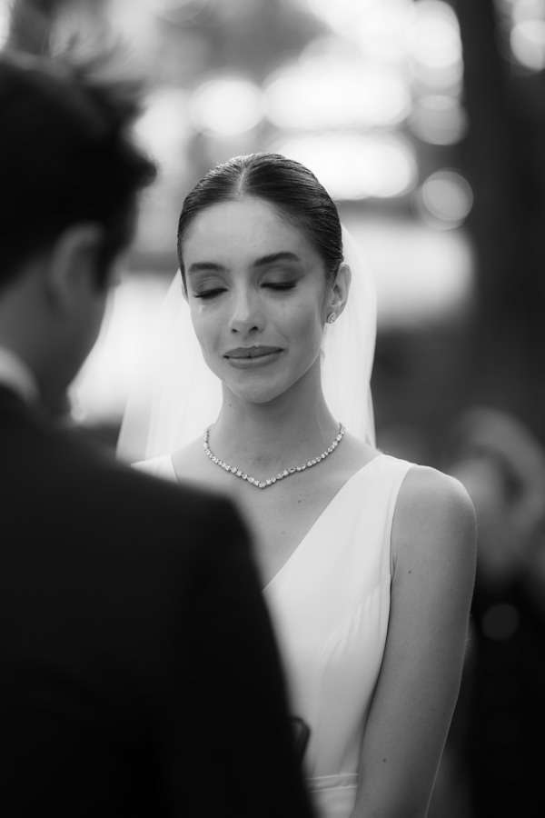 Casamento de Nelsinho Piquet e Patzy Zurita na Fazenda Santa Bárbara, Nelsinho Piquet, casamento religioso Nelson Piquet Jr. e Patzy Zurita, casamento ao ar livre, casamento no campo, Casamento de Nelson Piquet Jr. e Patzy Zurita; vestido de noiva; joia de noiva; maquiagem de noiva