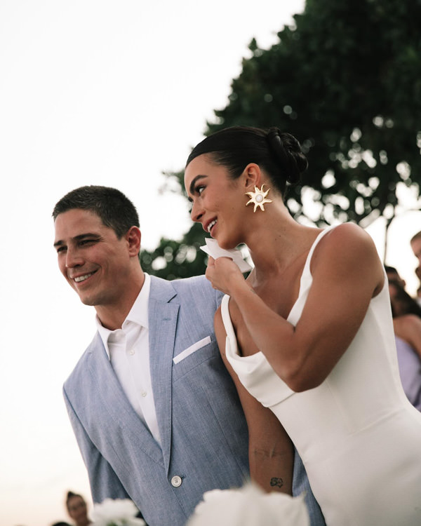 Casamento de Mariana Saad e Rômulo Arantes Neto, Casamento Mari Saad e Rômulo Arantes Neto na Bahia, Casamento na Bahia, casamento em itacaré, destination wedding, casamento na praia, casamento ao ar livre, noivos no altar, noiva emocionada no altar