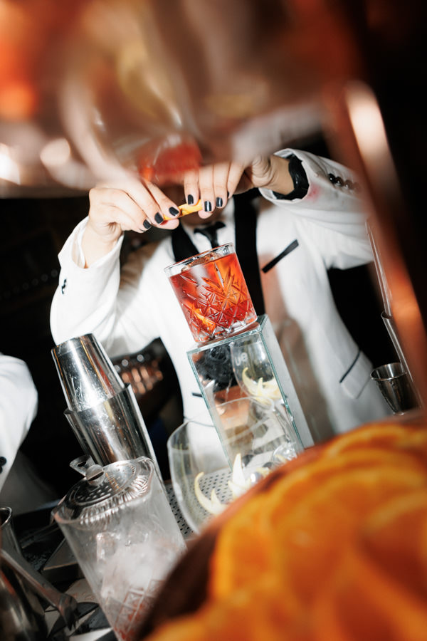 serviços de bar e bebidas para casamento; drinks de casamento; bebidas premium; coquetéis de casamento; melhores serviços de bar; Life drinks e coqueteis; bartenders para casamento