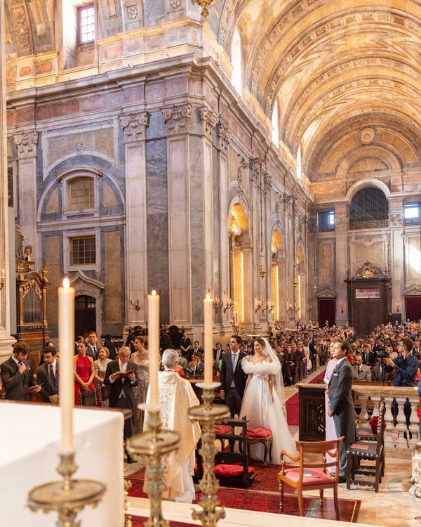 Destination wedding, Destination wedding no exterior, Destination wedding na igreja, Destination wedding na Espanha, casal no altar